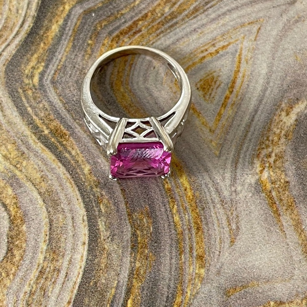 Helzberg Diamonds lab pink sapphire ring
